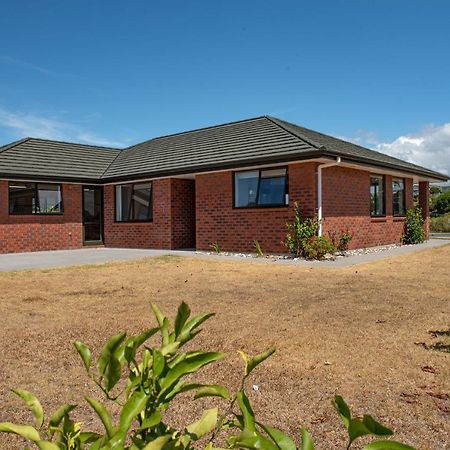 The Waterfront Ruakaka - Ruakaka Holiday Home エクステリア 写真