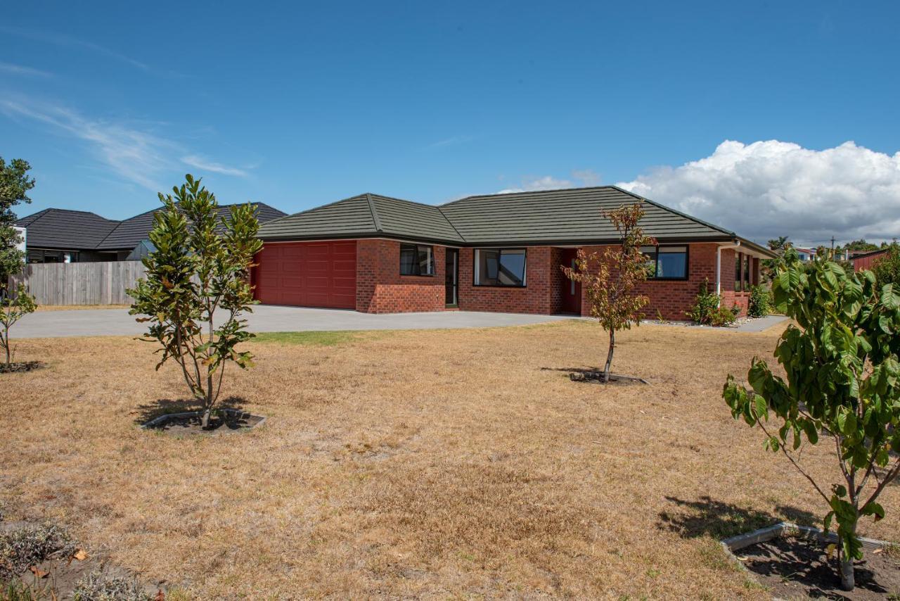 The Waterfront Ruakaka - Ruakaka Holiday Home エクステリア 写真